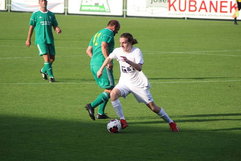 Z fotbalového utkání okresního přeboru Bohemia Poděbrady B - Přerov nad Labem