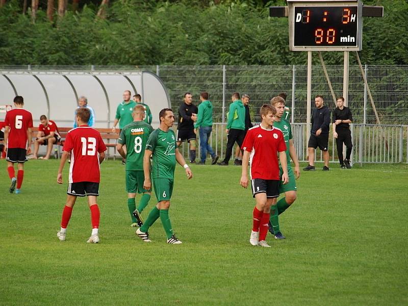 Z fotbalového utkání I.B třídy Ostrá - Semice (1:3)