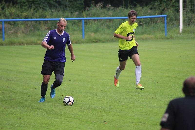 Z přípravného fotbalového utkání Slovan Poděbrady - Chotětov (4:2)