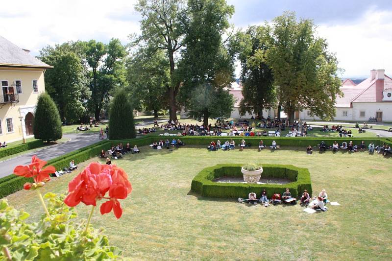 Kreslení pro rekord v Lysé nad Labem