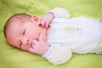 Julián Nezval, Poděbrady. Narodil se 10. března 2020 ve 14.47 hodin v nymburské porodnici. Vážil 3270 g a měřil 49 cm. Na chlapce se těšila maminka Dominika, tatínek Radim a bratříček Víťa (4 roky).