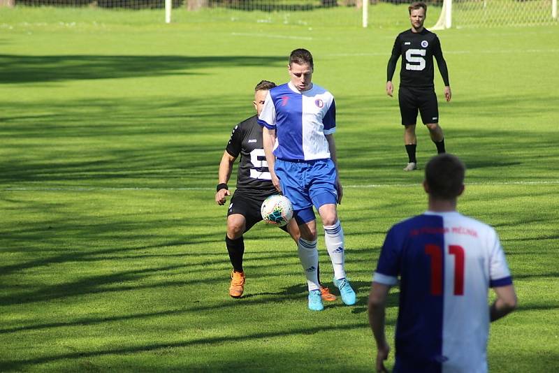 Z fotbalového utkání I.A třídy Slovan Poděbrady - Pšovka Mělník