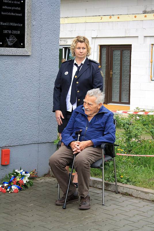 Slavnostní vzpomínkový akt u příležitosti výročí založení hasičského sboru se konal v Milovicích.