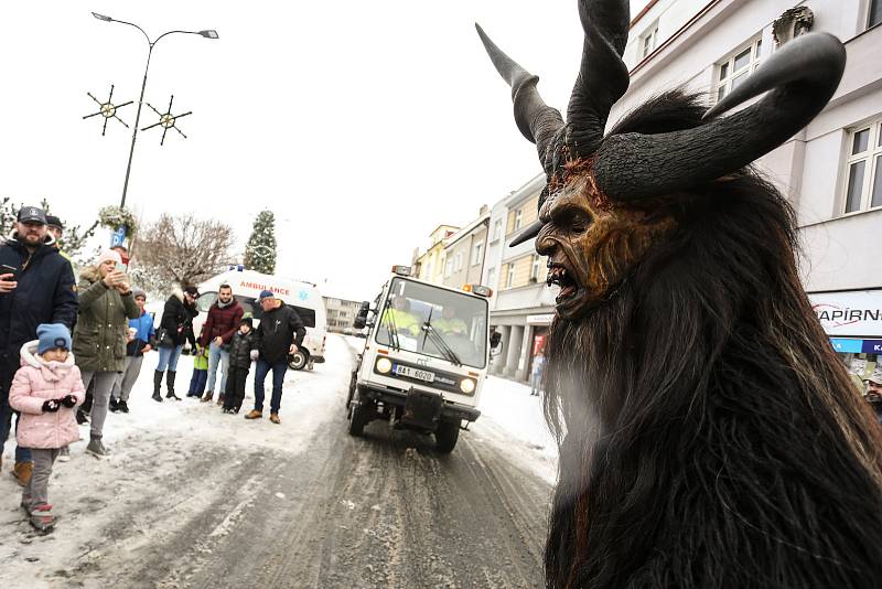 Krampus čerti v Lysé nad Labem v sobotu 4. prosince 2021.