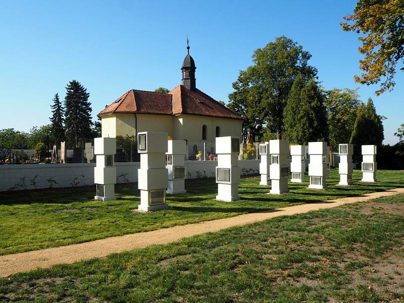 Hřbitov v Pátku je po rekonstrukci jedním z nejzajímavějších hřbitovů v regionu.