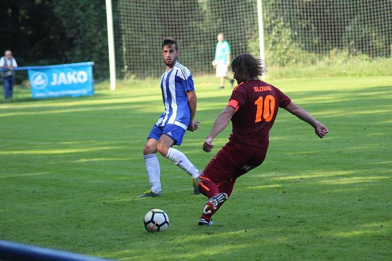 Z fotbalového utkání I.A třídy Slovan Poděbrady - Pšovka Mělník (4:1)