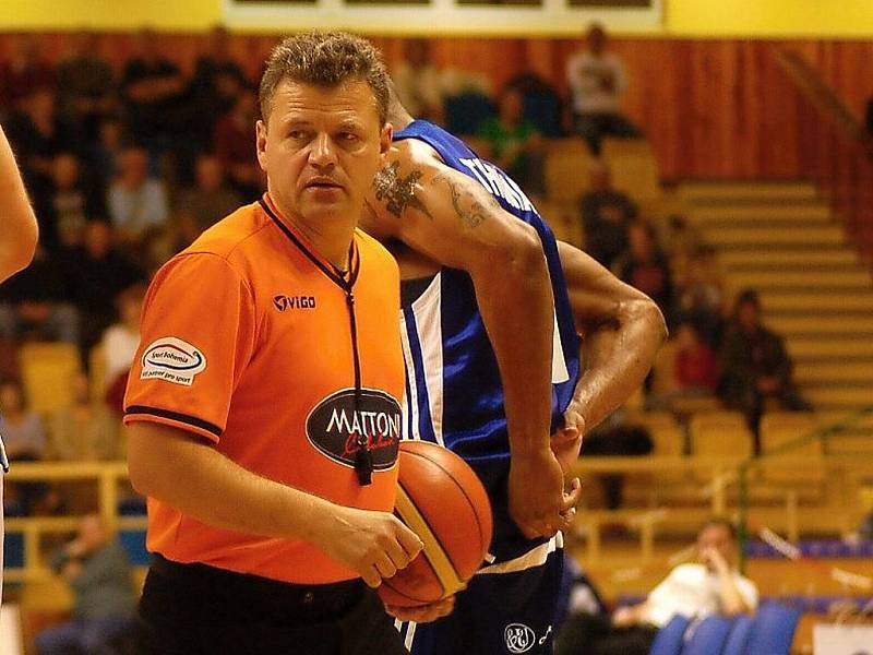 Z basketbalového utkání nejvyšší soutěže Prostějov - Poděbrady (83:66)