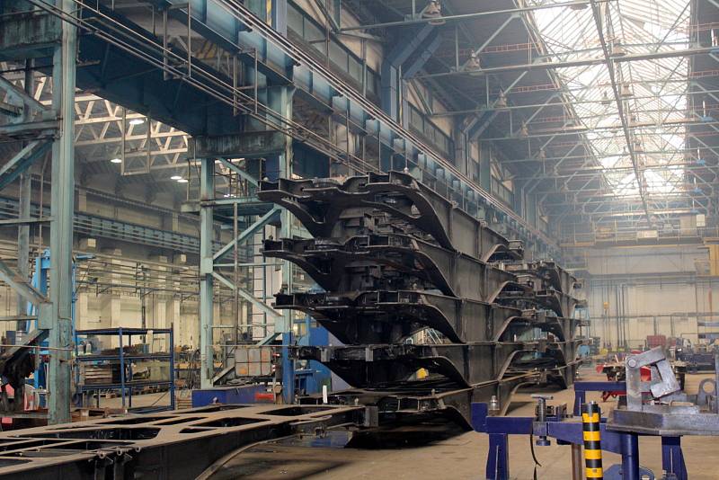 Z výroby železničních vagónů ve firmě Nymwag v Nymburce.