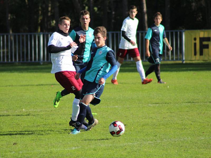 Dorostenecké okresní derby krajského přeboru vyhráli mladíci Ostré, doma porazili Poděbrady 2:0