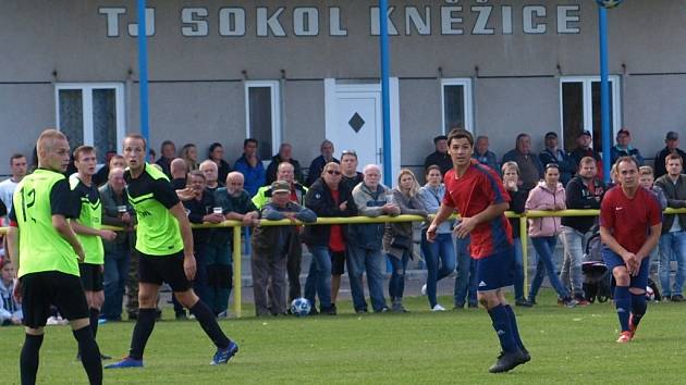 Je konec. V Kněžicích se už na fotbal chodit nebude