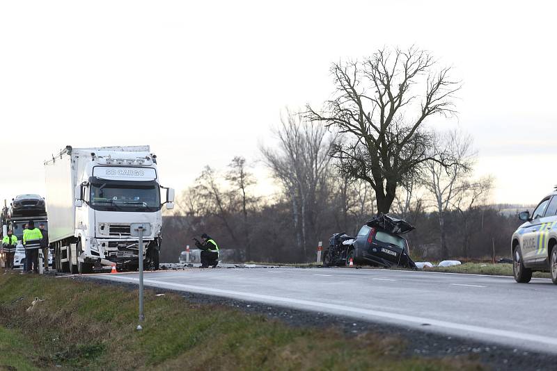 Smrtelná nehoda u Pňova v pondělí 20. prosince 2021.