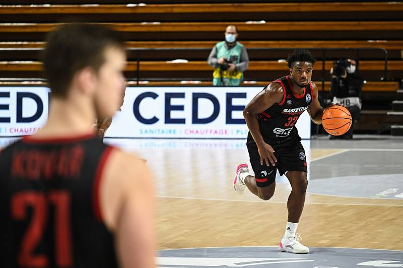 Z basketbalového utkání Ligy mistrů Dijon - Nymburk (85:61)