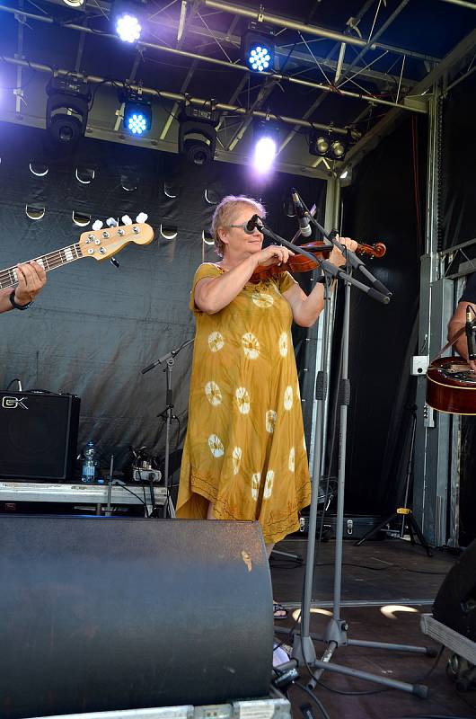 Z 9. ročníku charitativního hudebního festivalu Žijme tu spolu.