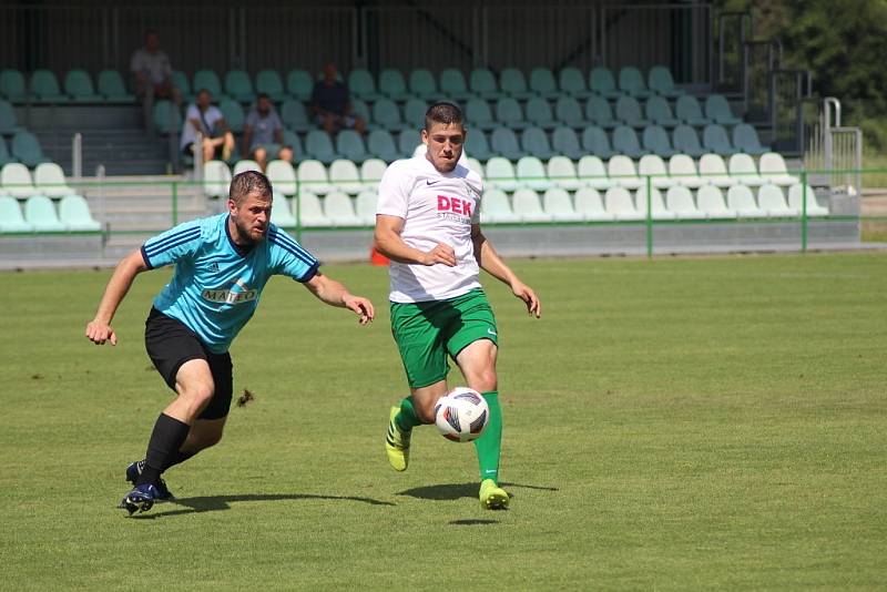 Z přípravného fotbalového utkání Polaban Nymburk - Luštěnice (4:0)