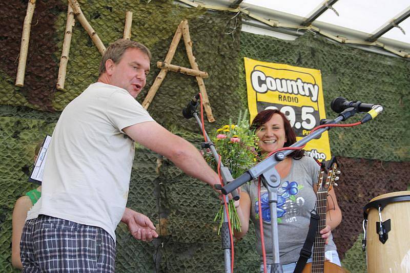 Festival Mýtina navštívily u Sokolče stovky lidí