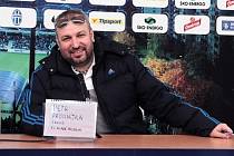 Sportovní novinář Petr Procházka: vtípky před tiskovou konferencí.