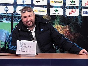 Sportovní novinář Petr Procházka: vtípky před tiskovou konferencí.