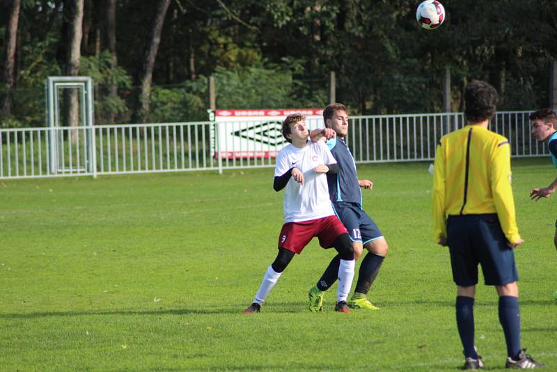 Dorostenecké okresní derby krajského přeboru vyhráli mladíci Ostré, doma porazili Poděbrady 2:0