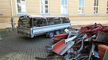 Jen několik týdnů trvala výměna střešní krytiny na Základní škole Tyršova v Nymburce.