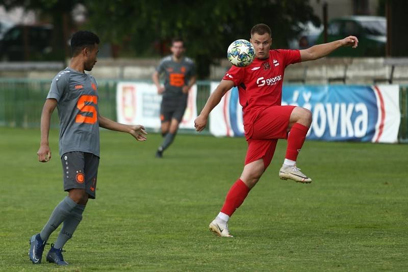 Z fotbalového utkání turnaje Sokoleč cup Velim - Slovan Poděbrady (3:1)