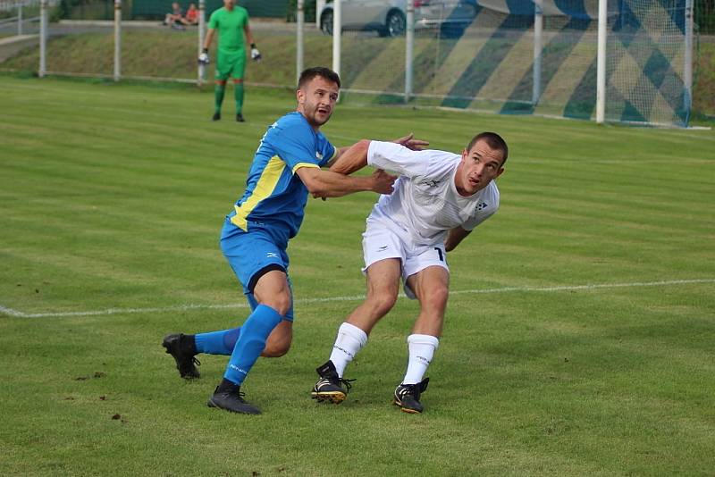 Z fotbalového utkání krajského přeboru Poříčany - Horky