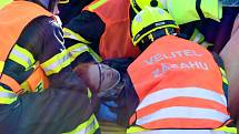 Milovičtí hasiči v barvách Nymburska ovládli krajskou soutěž ve vyprošťování osob při nehodách na letišti v Tlusticích na Berounsku.