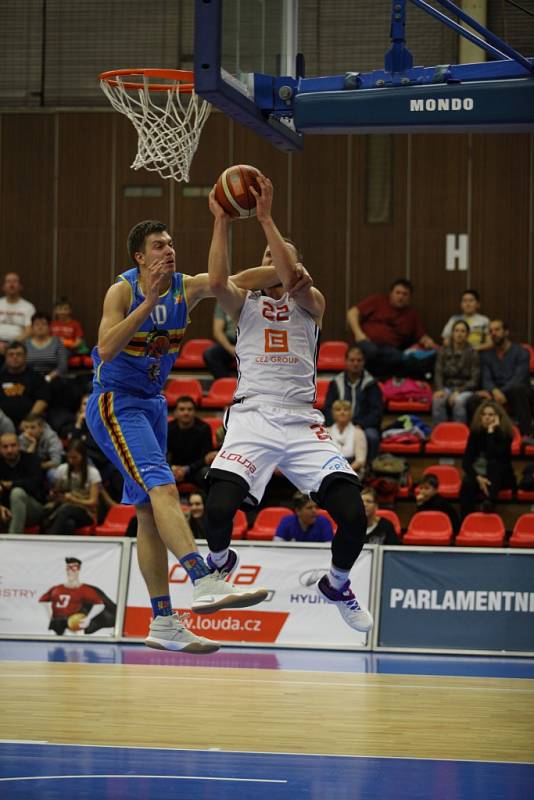 Z basketbalového utkání Kooperativy NBL Nymburk - Jindřichův Hradec (106:73)