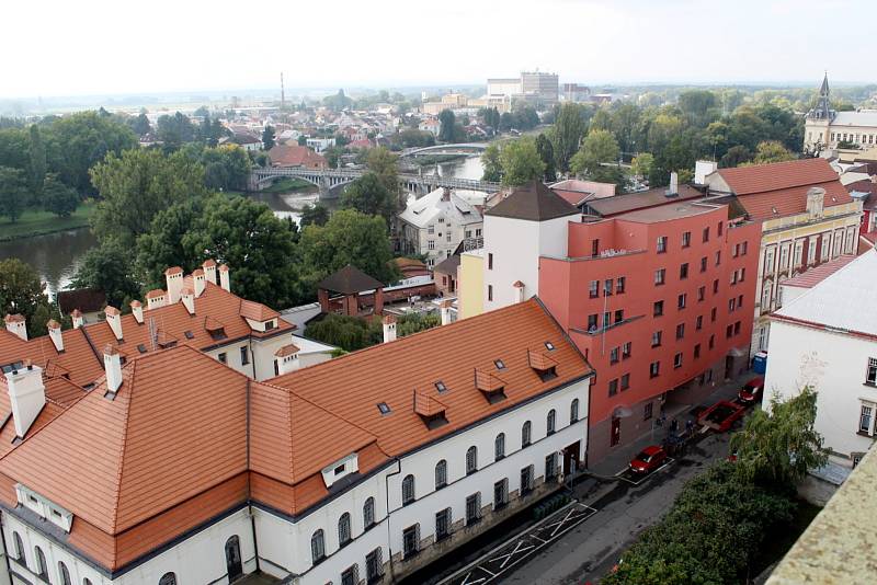 Výhled z věže kostela sv. Jiljí v Nymburce.