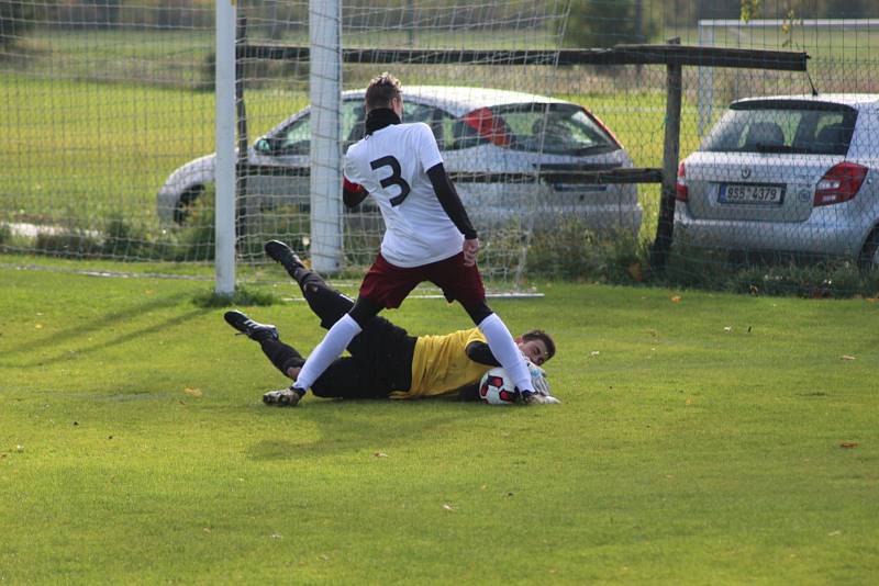 Dorostenecké okresní derby krajského přeboru vyhráli mladíci Ostré, doma porazili Poděbrady 2:0