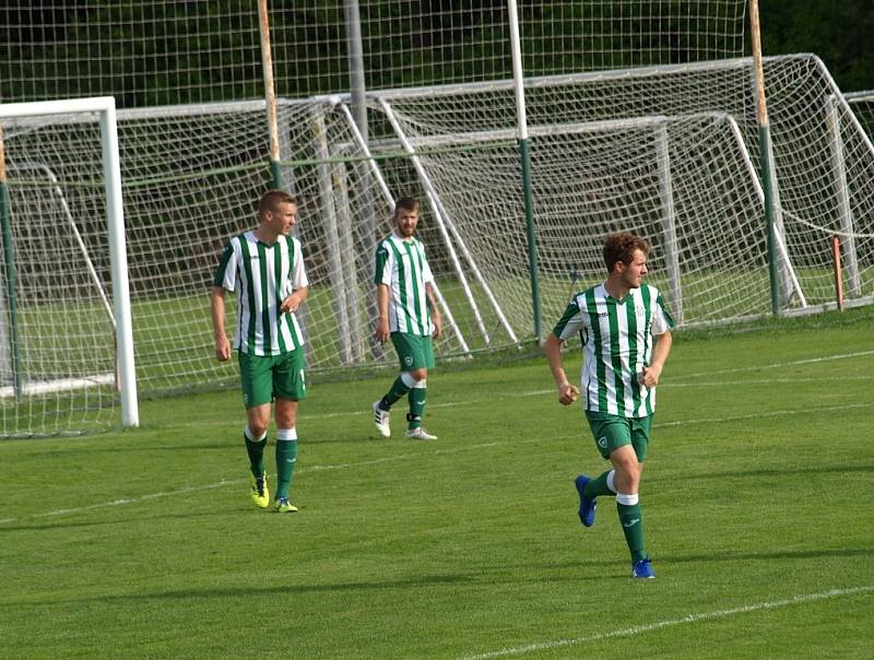 Z fotbalového utkání turnaje OFS Nymburk Semice B - Bříství (3:0)