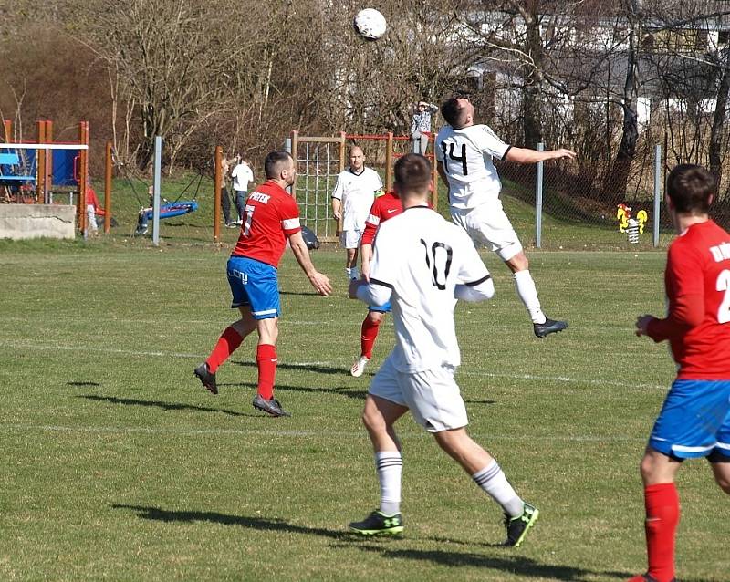 Z fotbalového utkání I.B třídy Jíkev - Pátek (3:0)