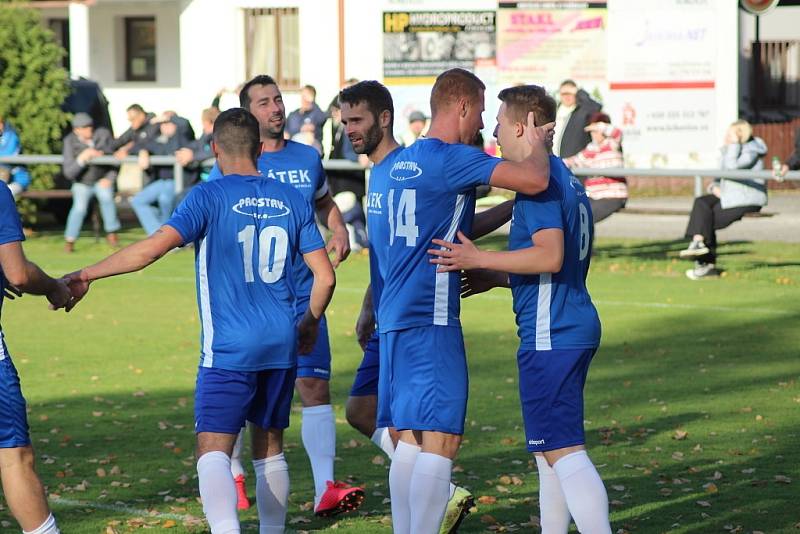 Z fotbalového utkání I.A třídy Sokoleč - Slovan Poděbrady