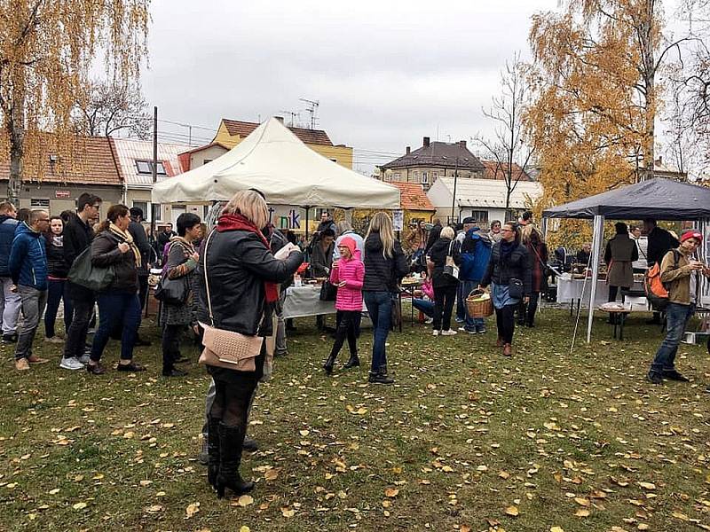 Další díl festivalu Restaurant Day se konal pod vodárenskou věží v Nymburce.