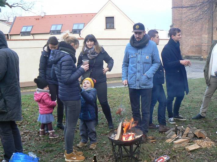 Poslední turnaj v roce uspořádal na Kostelním náměstí v Nymburce klub Mimo Done.