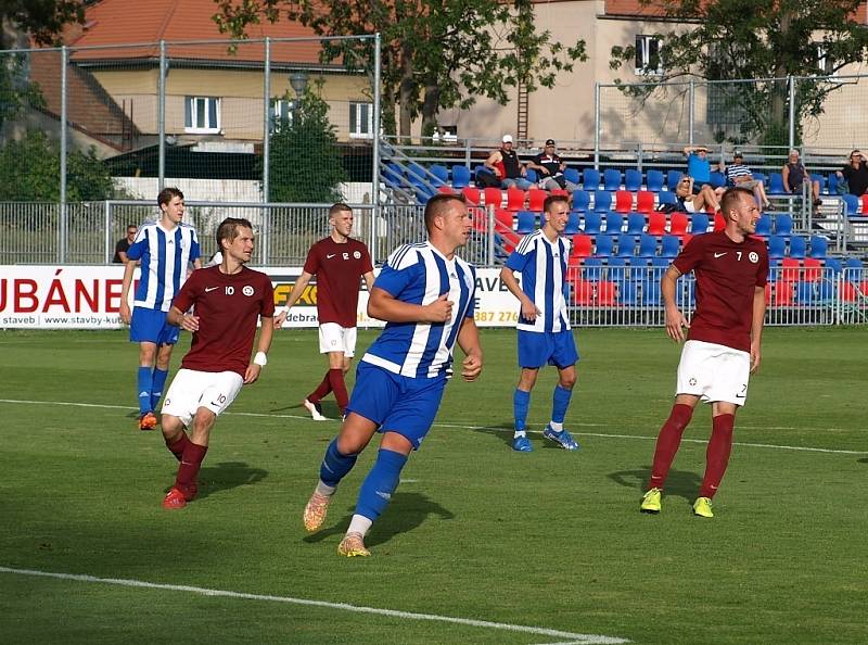 Z fotbalového utkání I.A třídy Bohemia Poděbrady - Čelákovice (1:4)