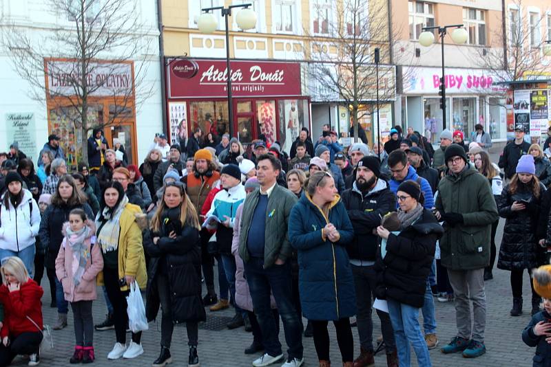 Z happeningu s názvem Poděbrady pro Ukrajinu na Jiřího náměstí v Poděbradech.