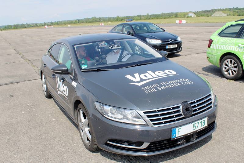Firma Valeo testuje na milovickém letišti technologie budoucnosti.