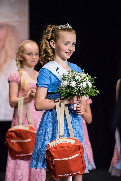 Miss Polabí 2015 v poděbradském divadle