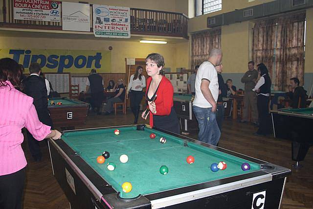 Kulečníkový turnaj Dymokurská koule se letos odehrál v činěveské sokolovně.