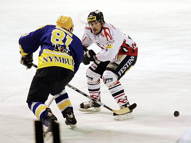 Hokejisté Nymburka prohráli s Chrudimí ve 3. utkání play off 3:8.