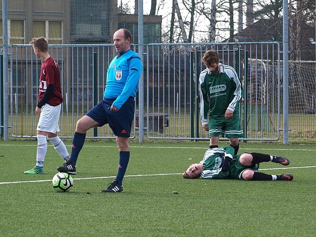 Z utkání fotbalového okresního přeboru Bohemia Poděbrady B - Rožďalovice (2:2)