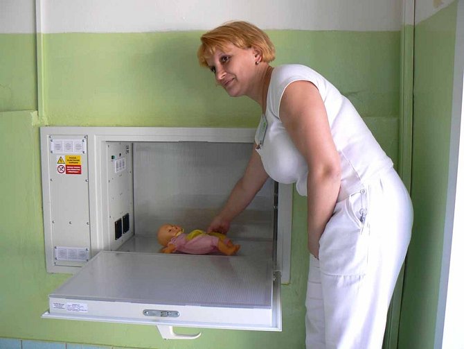 Nemocnice poskytují pro babyboxy pouze zázemí a odbornou péči v momentě, kdy se v babyboxu dítě objeví. Ilustrační foto.