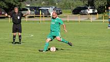 Z fotbalového utkání okresního přeboru Přerov nad Labem - Všejany (3:2)