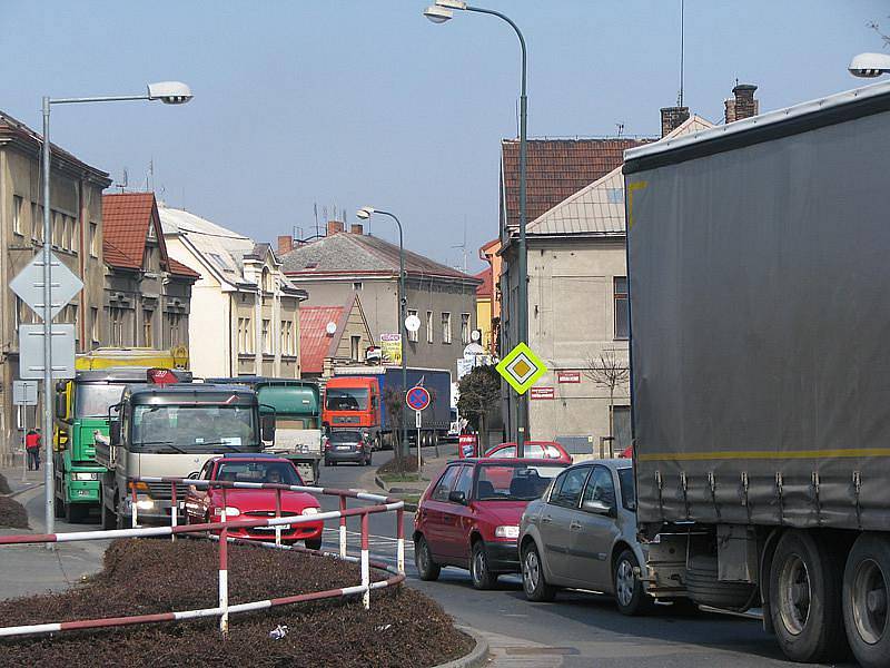 Kolony v Nymburce ve středu dopoledne