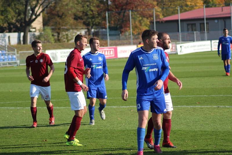 Z fotbalového utkání krajského přeboru Bohemia Poděbrady - Slovan Lysá