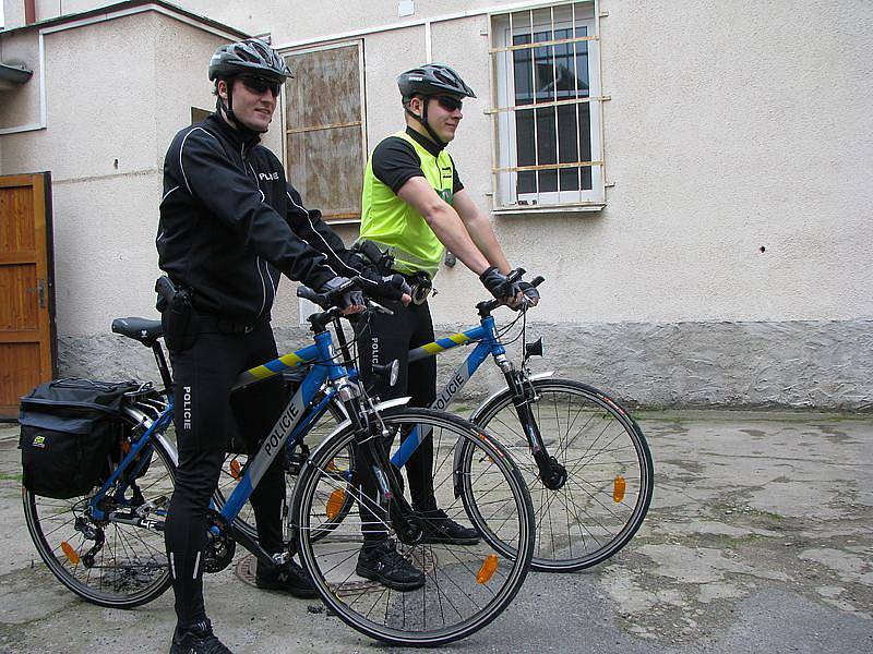 Nové policejní cyklohlídky vyjeli poprvé v úterý