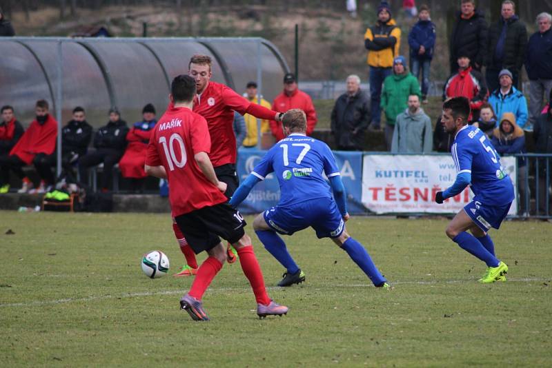 Z divizního fotbalového utkání Kolín - Ostrá (2:1)