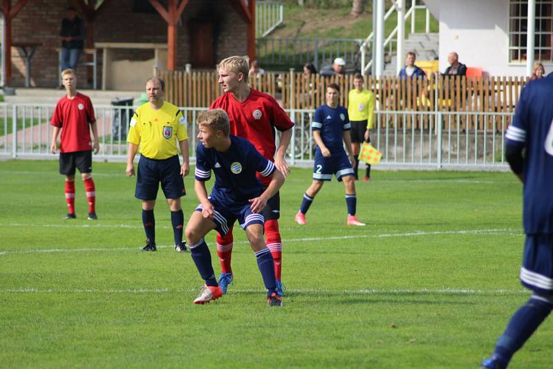 Starší dorostenci Ostré zdolali snadno Králův Dvůr 3:0. Všechny góly padly v prvním poločase