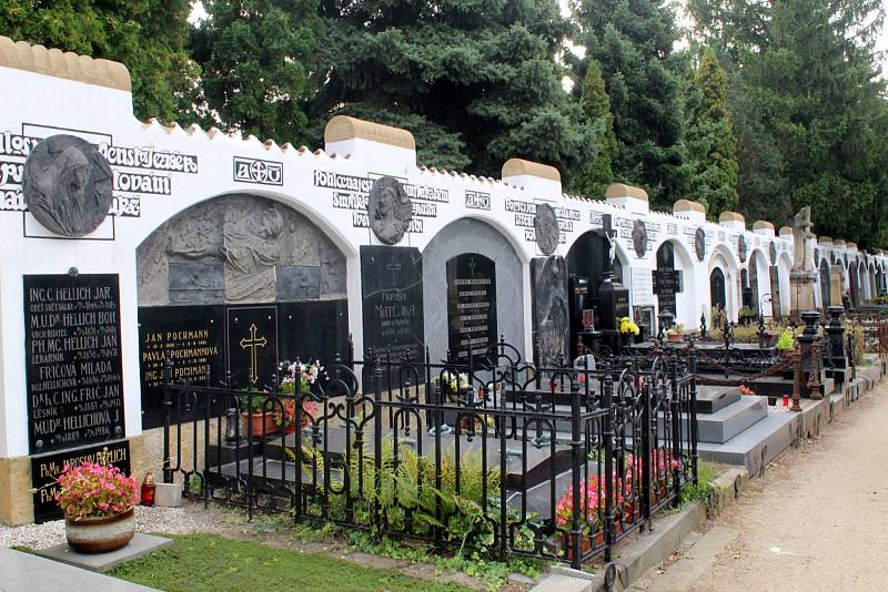 Poděbradský hřbitov v době nástupu nového správce Jana Čejky.
