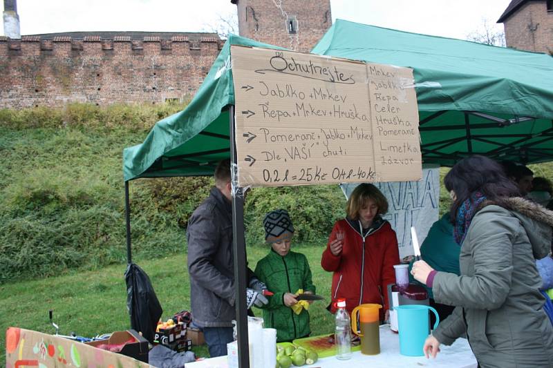 Podzimní Restaurant Day v Nymburce v Parku Pod Hradbami